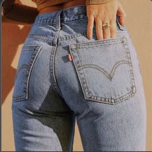 Levi’s Premium Wedgie Straight Jeans